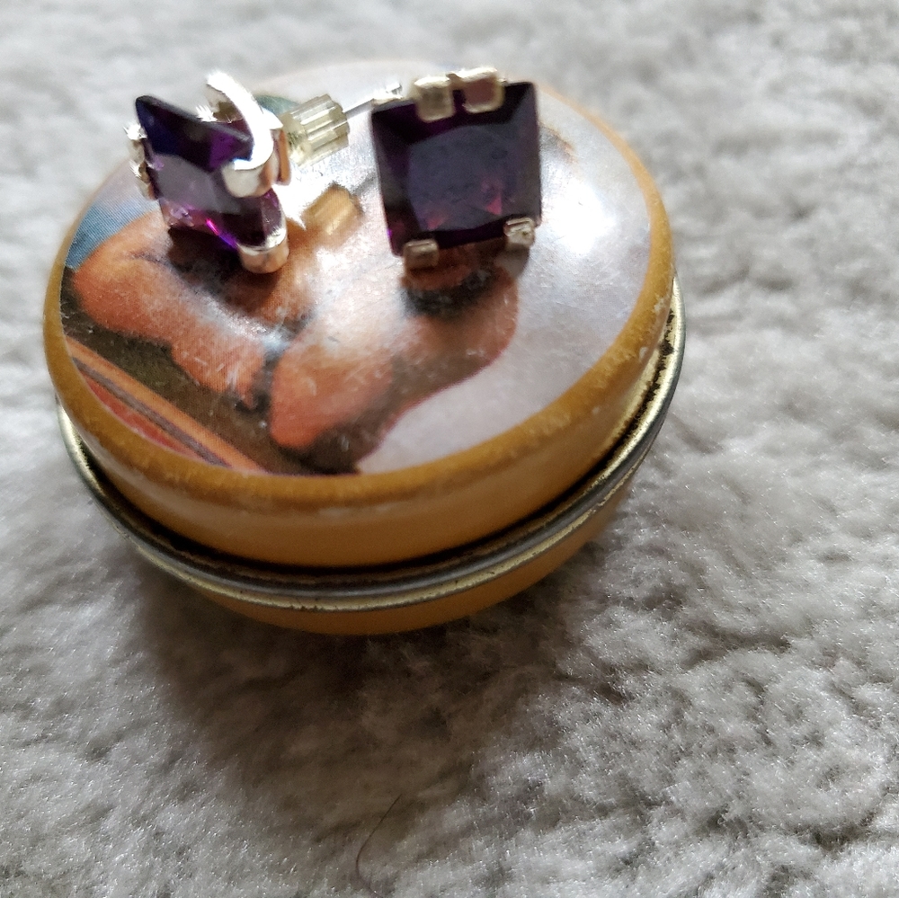 Earring studs - Picture 3 of 3